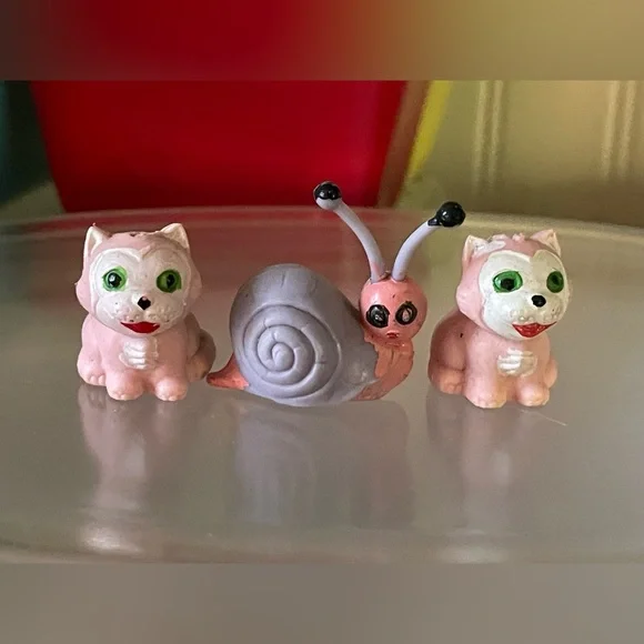 SOLD Vintage Retro Kitschy Plastic Animal Figurines🩷 - Picture 5 of 8